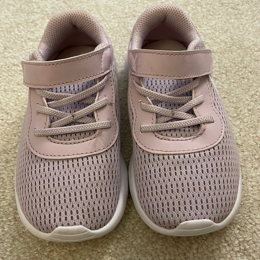 Toddler girls Nike shoes size 9. Never worn.